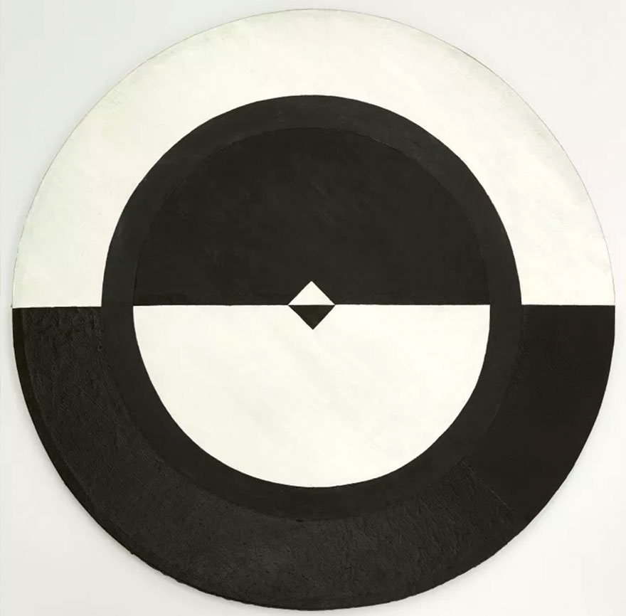 Carmen Herrera – Tondo: Black and White II, 1959, El Museo del Barrio