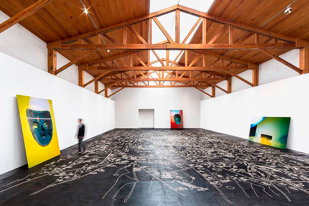 “Vista de Ojos”, 2014. Photo by Estudio Michel Zabé. Courtesy of the artist and kurimanzutto, Mexico City.