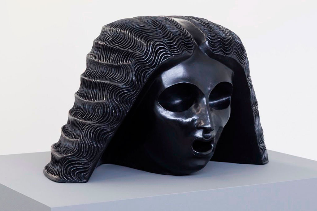 “Woman with Headdress”, 2015. Courtesy of the artist and Van Doren Waxter.